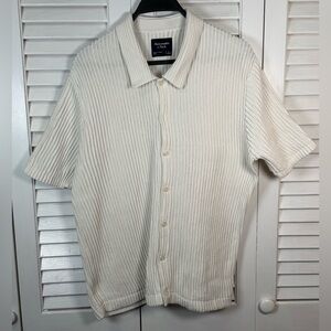 Abercrombie & Fitch Men's Cream Ribbed Button Down Shirt